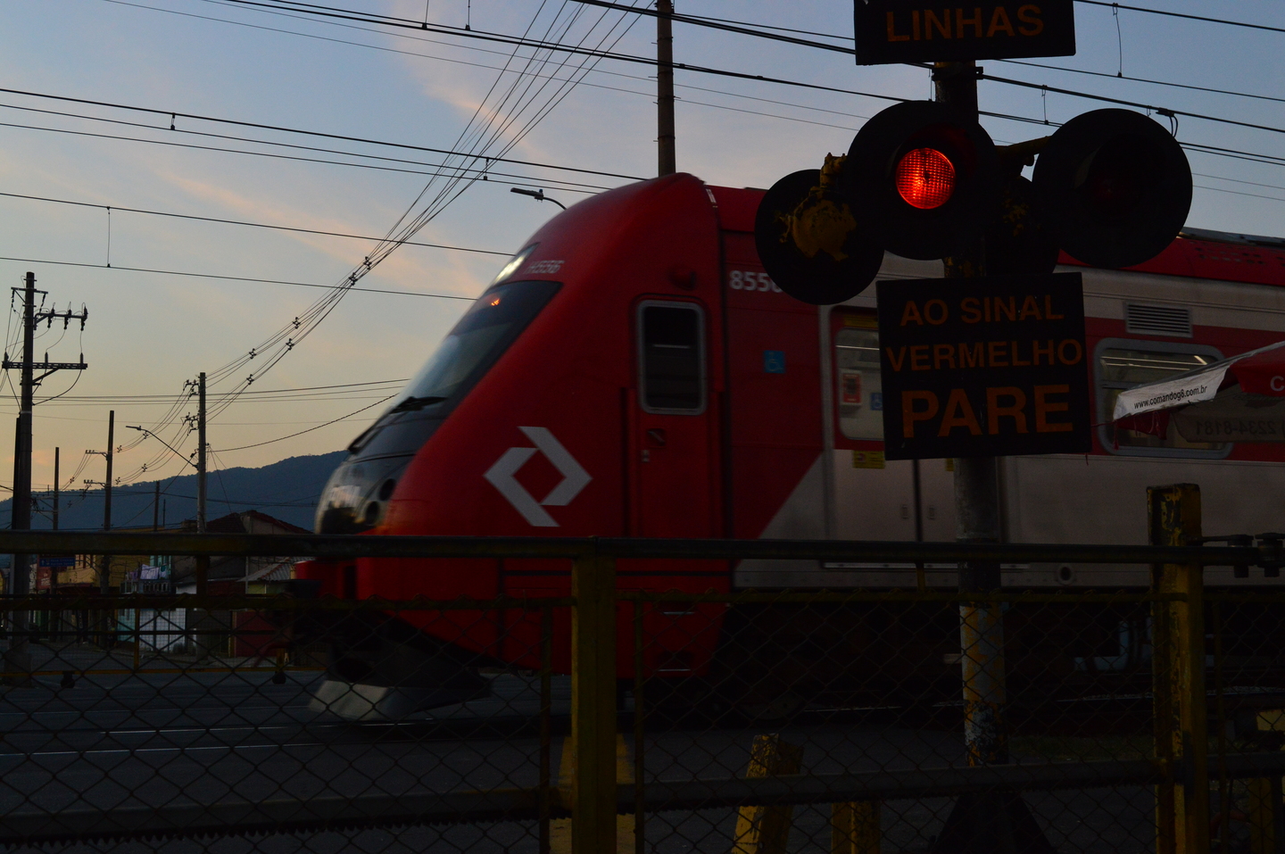 Usuários da CPTM enfrentam problemas nas estações ...