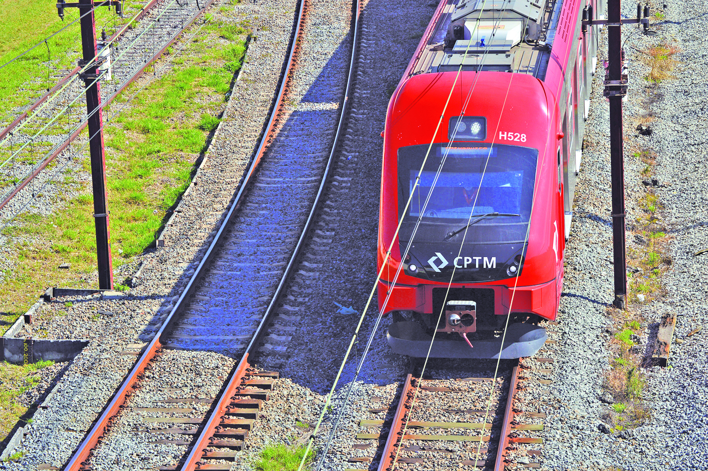 Plataformas da Estação Luz da CPTM ficam lotadas após problemas em