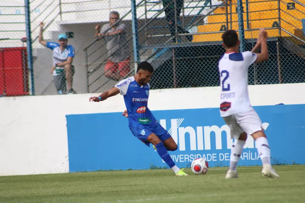 Brasileirão muda de cenário a quatro jogos do fim e título fica em aberto -  Diário de Suzano