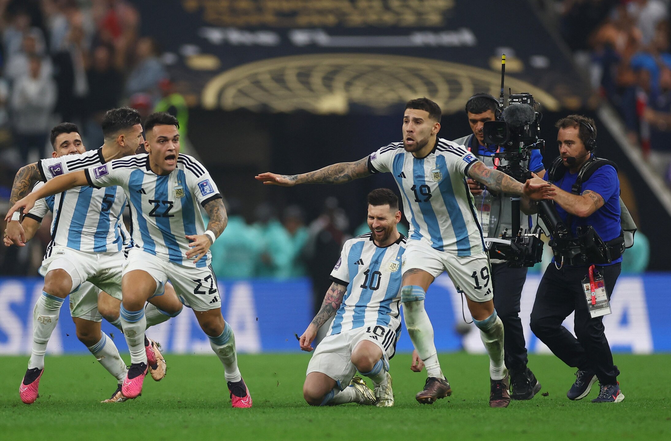 Argentina de Messi é campeã em eletrizante final de Copa