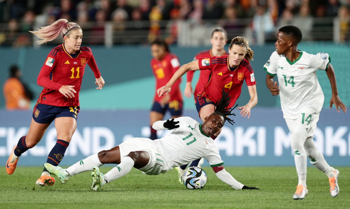 Brasil bate a Zâmbia no futebol feminino e agora pega o Canadá