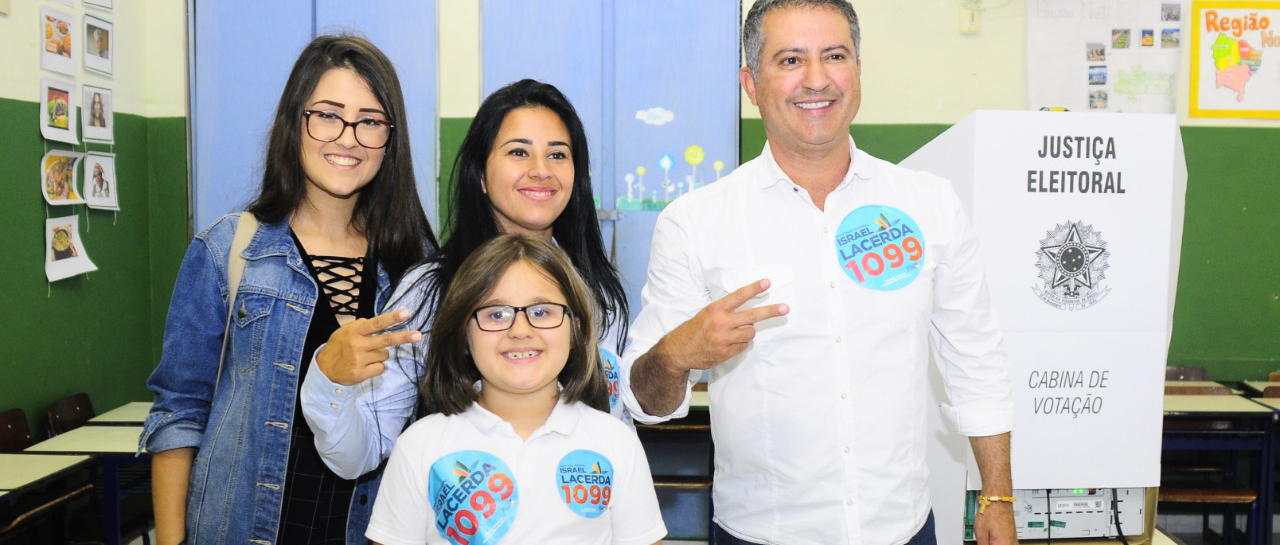 Lacerda vota na Escola Municipal Antônio Marques Figueira - Diário de ...